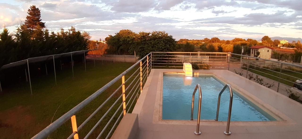 Io Luxury Pool & Hot Tub Suites Preveza Exterior foto